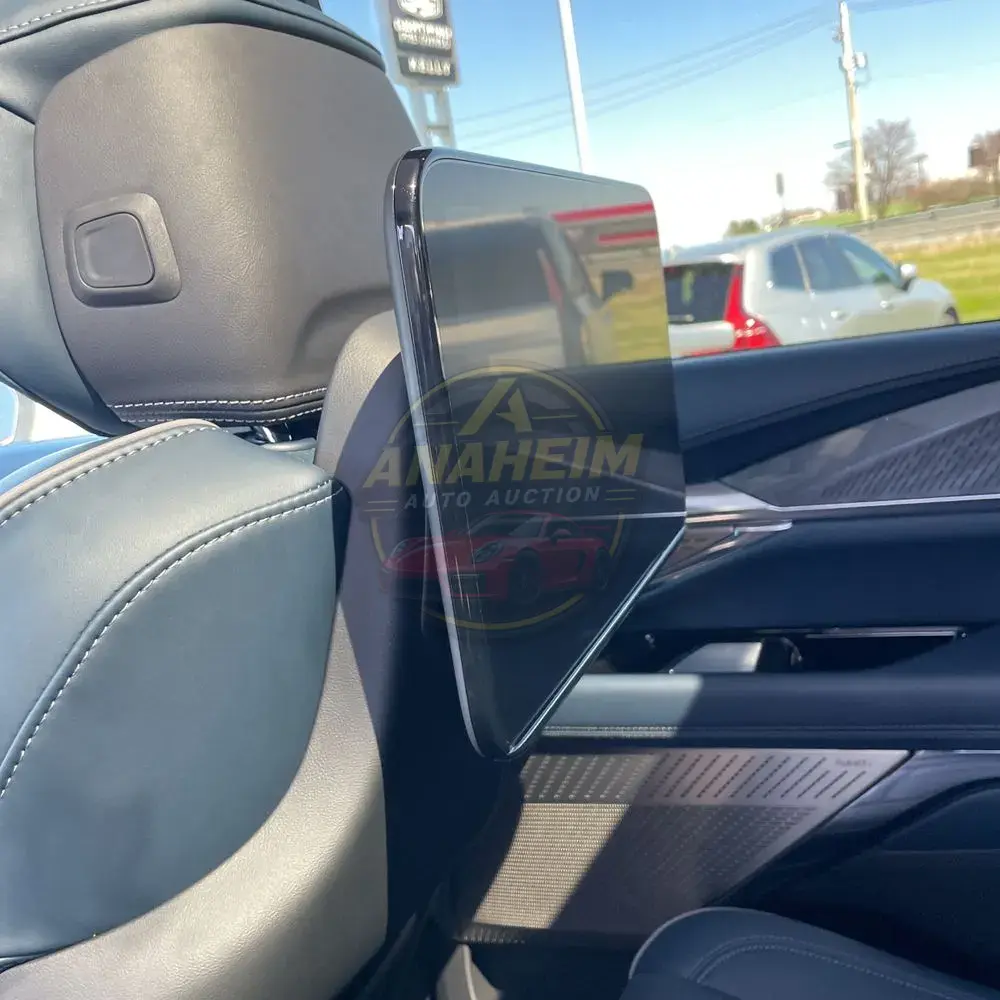 2025 Cadillac Escalade IQ Sport 2