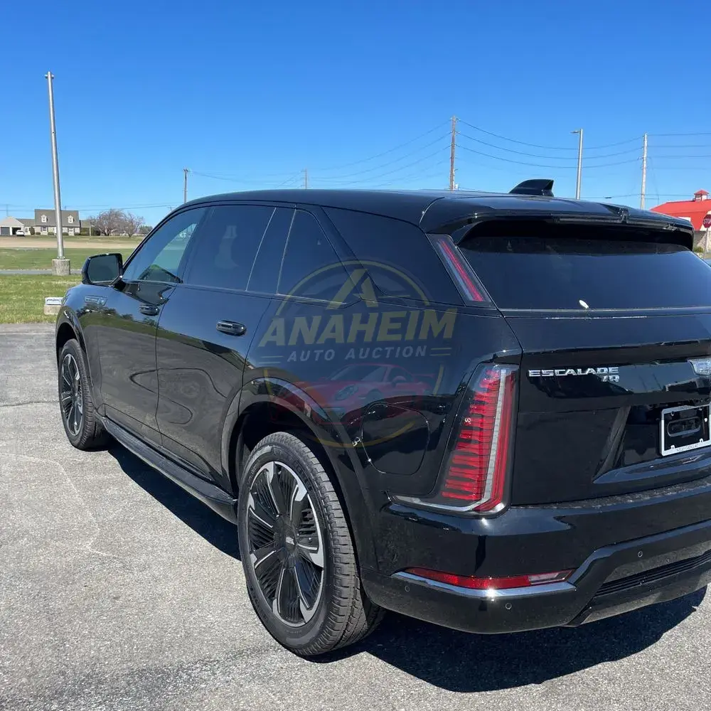 2025 Cadillac Escalade IQ Sport 2
