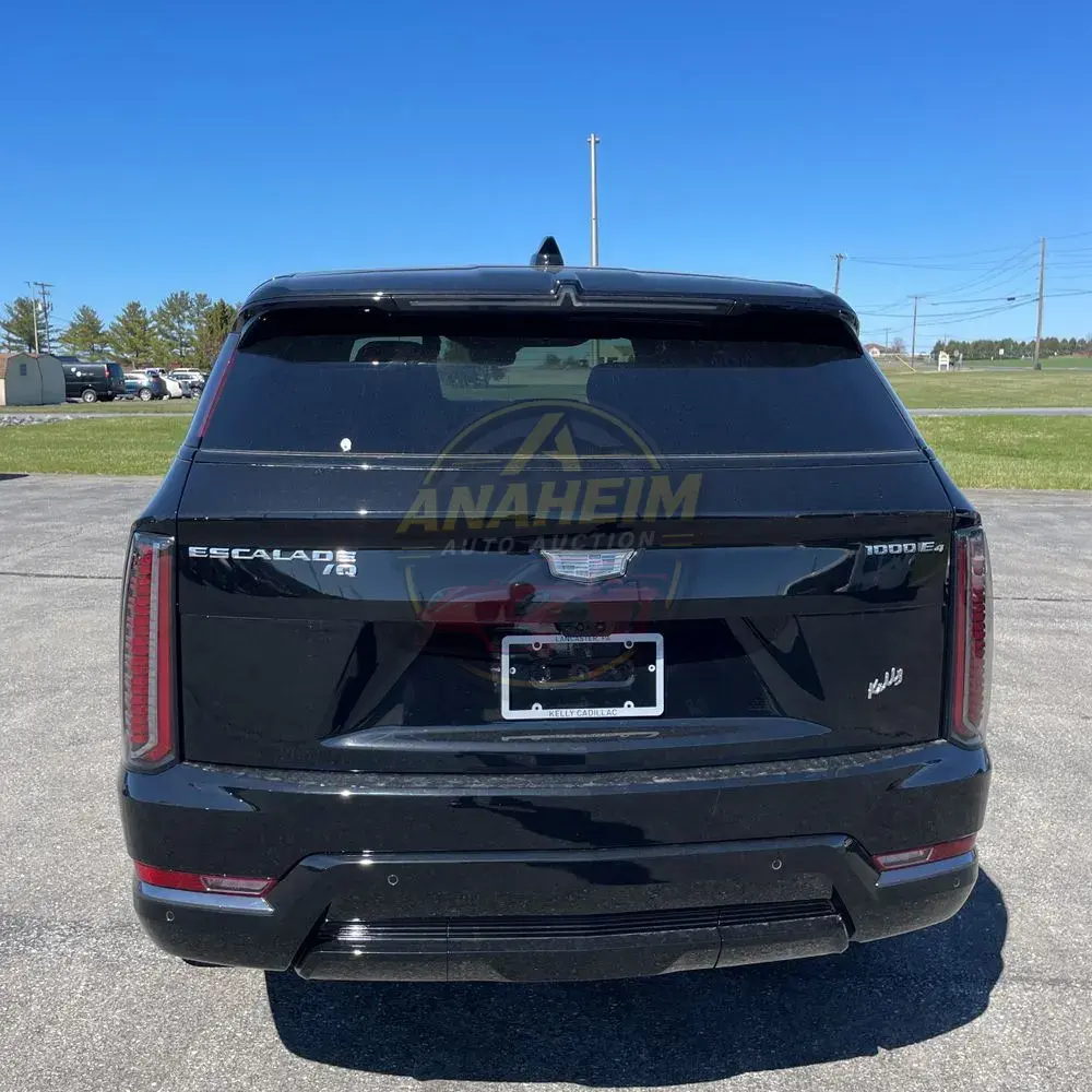 2025 Cadillac Escalade IQ Sport 2