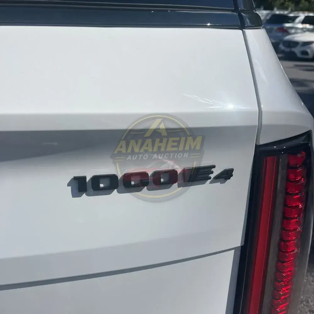 2025 Cadillac Escalade IQ Sport 2