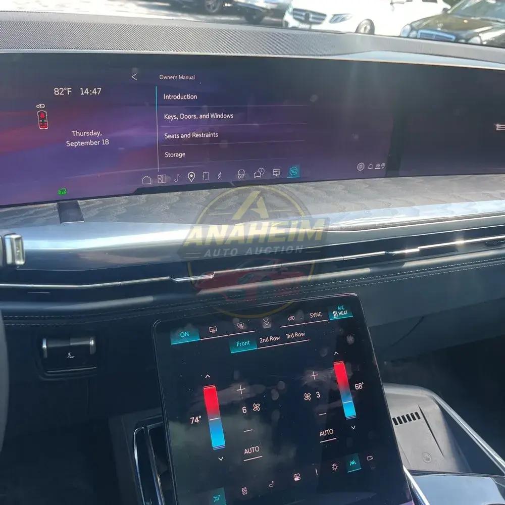 2025 Cadillac Escalade IQ Sport 2
