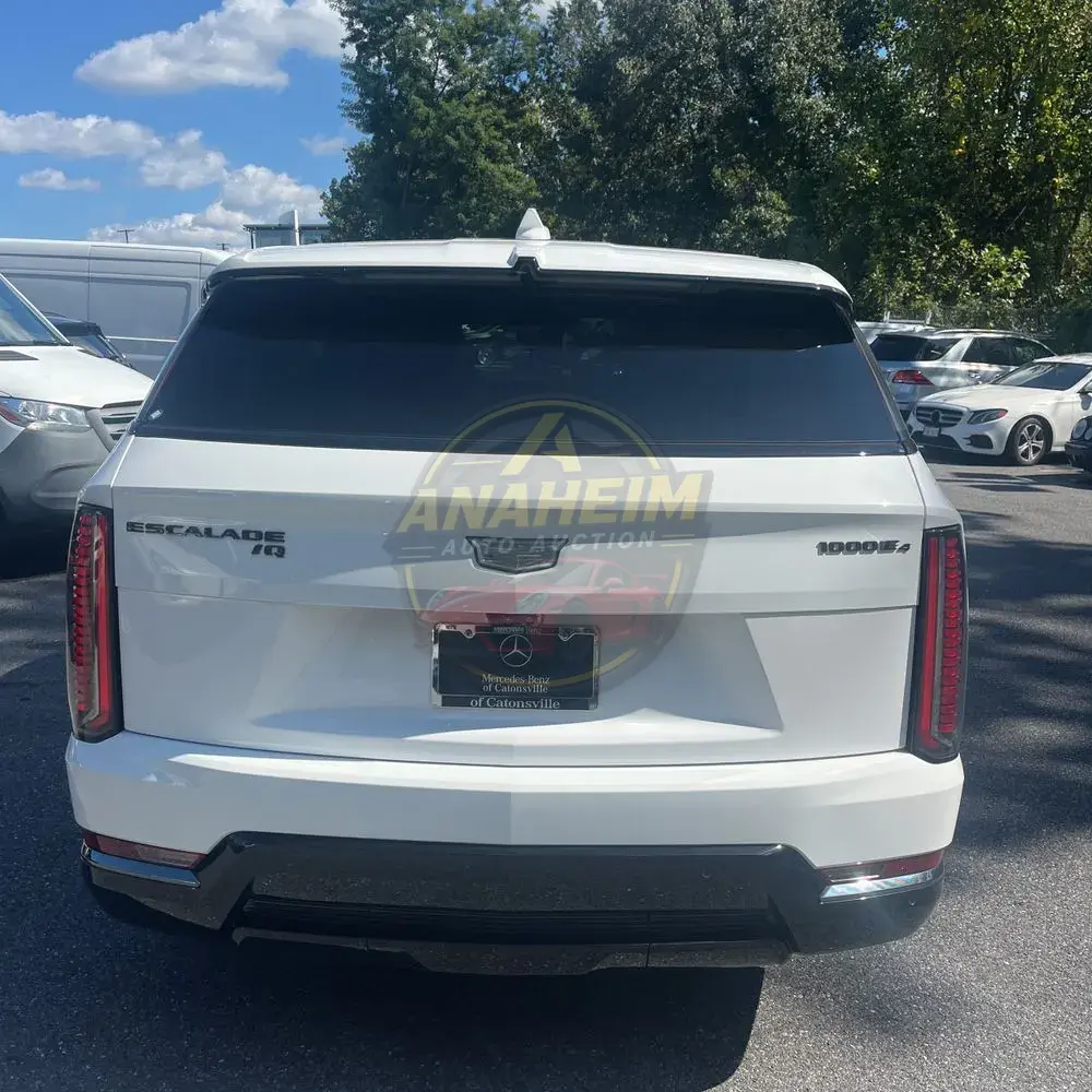 2025 Cadillac Escalade IQ Sport 2