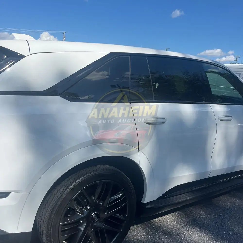 2025 Cadillac Escalade IQ Sport 2