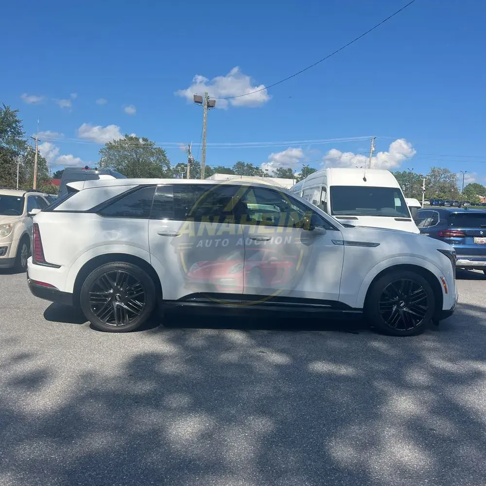 2025 Cadillac Escalade IQ Sport 2