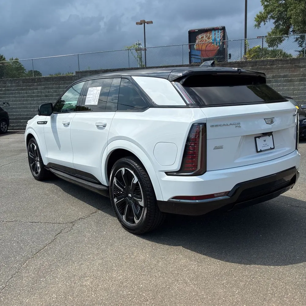 2025 Cadillac Escalade IQ Sport 2