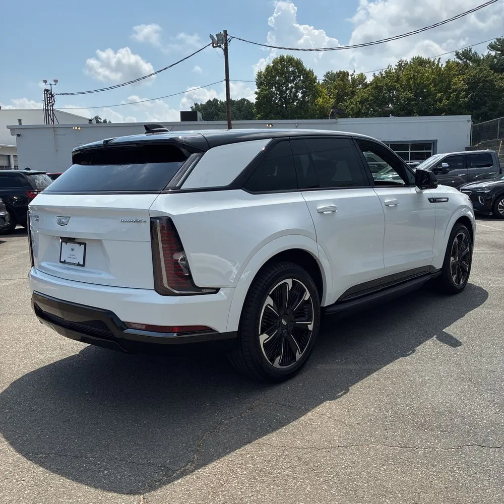 2025 Cadillac Escalade IQ Sport 2