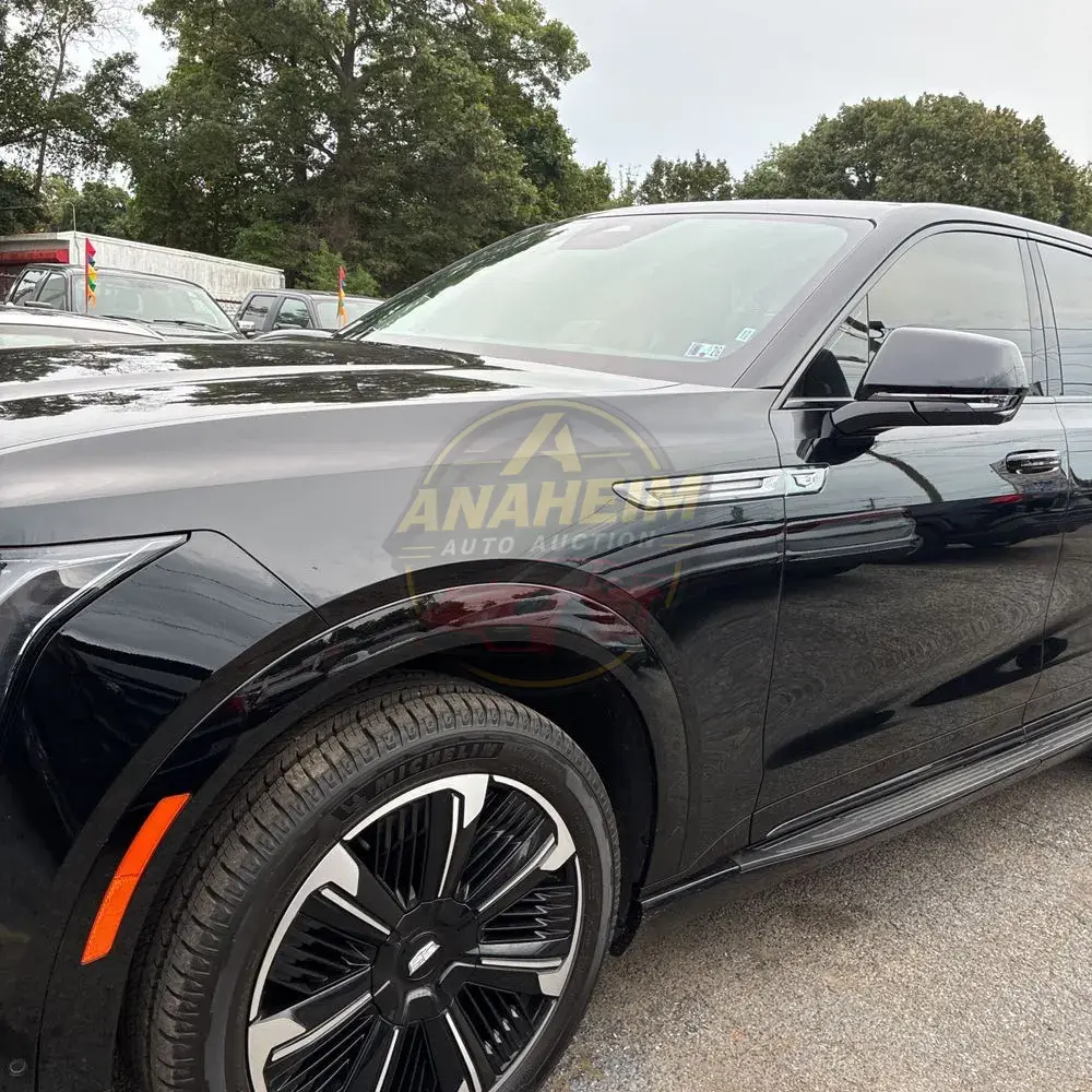 2025 Cadillac Escalade IQ Sport 2