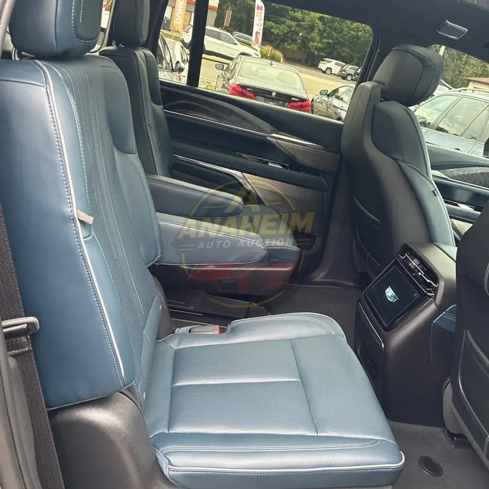 2025 Cadillac Escalade IQ Sport 2