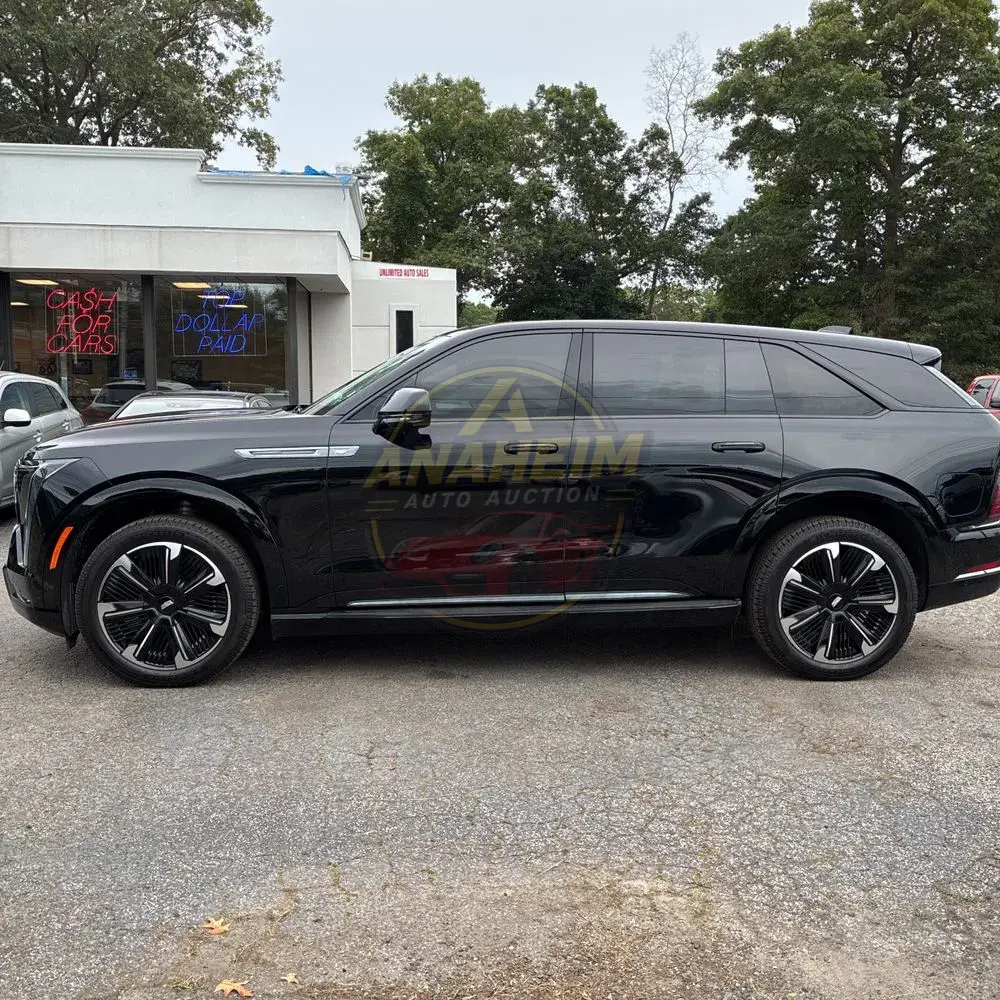 2025 Cadillac Escalade IQ Sport 2
