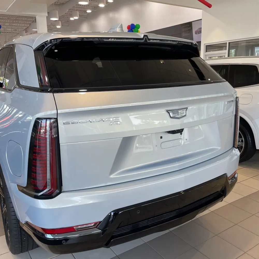 2025 Cadillac Escalade IQ Sport 2