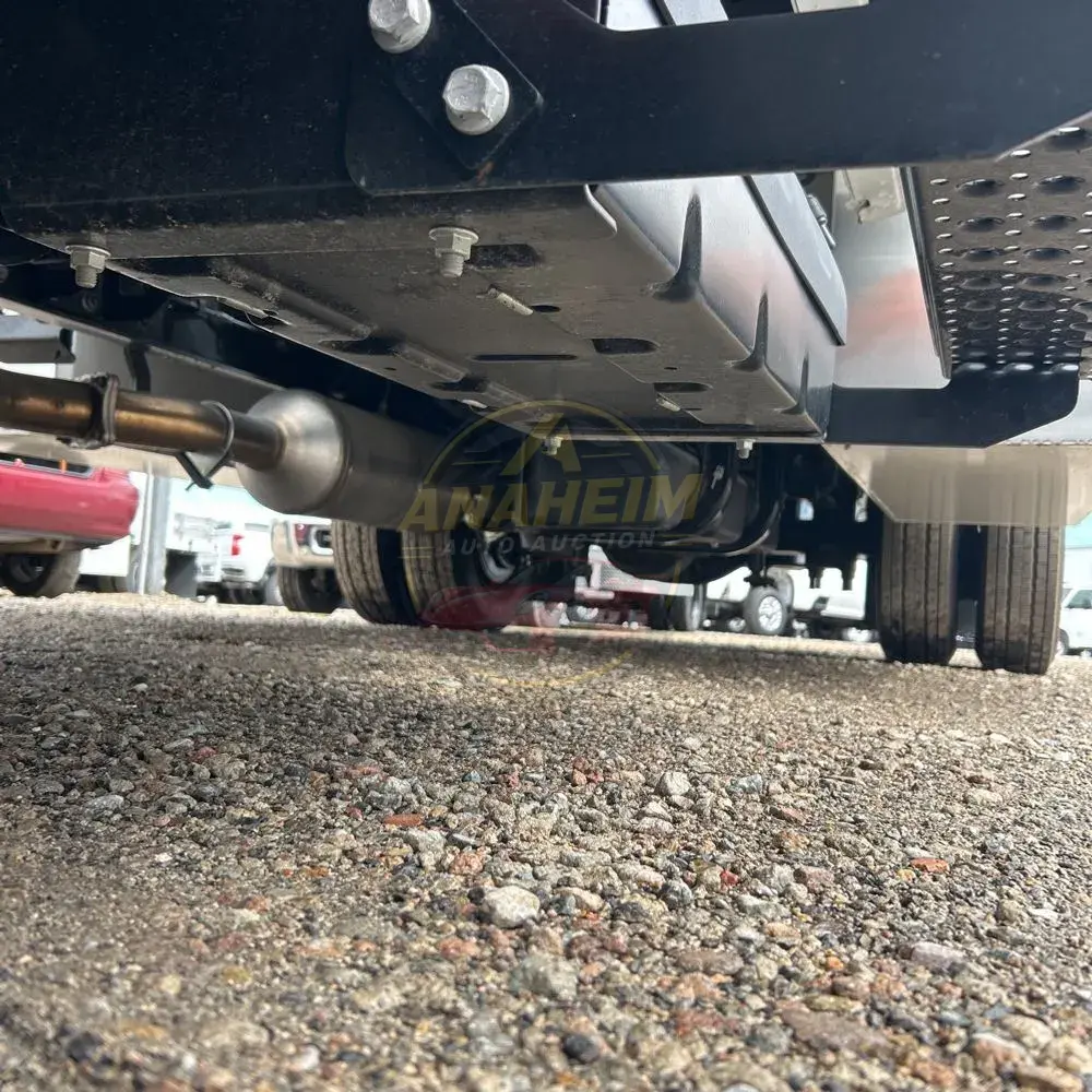 2023 Chevrolet Silverado 5500 W/T