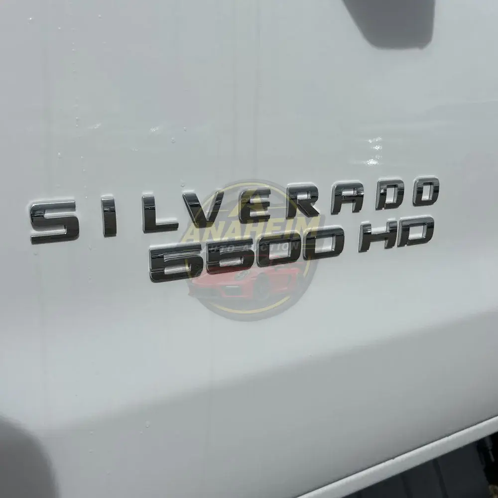 2023 Chevrolet Silverado 5500 W/T