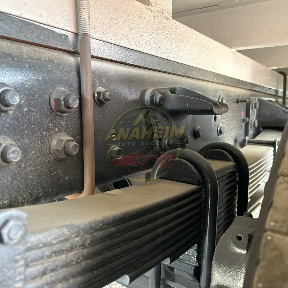 2023 Chevrolet Silverado 5500 W/T