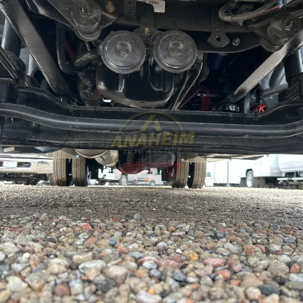 2023 Chevrolet Silverado 5500 W/T