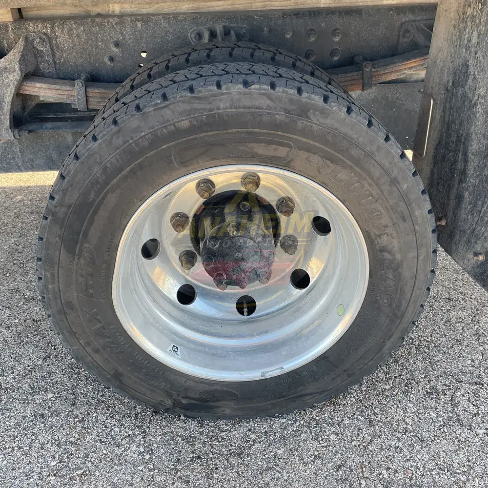 2023 Chevrolet Silverado 5500 W/T