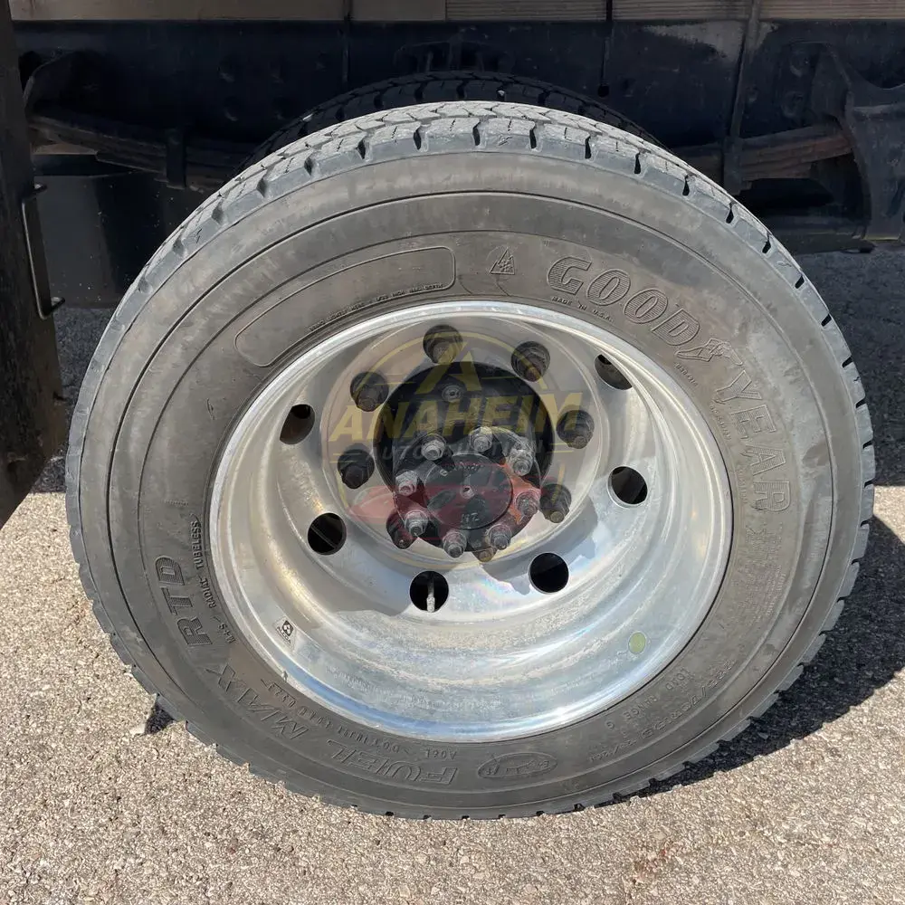 2023 Chevrolet Silverado 5500 W/T