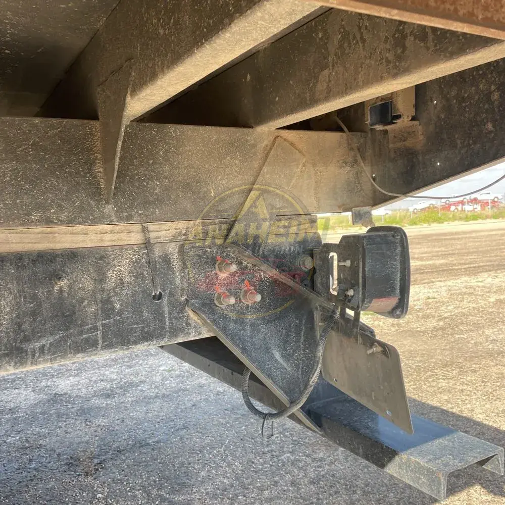 2023 Chevrolet Silverado 5500 W/T