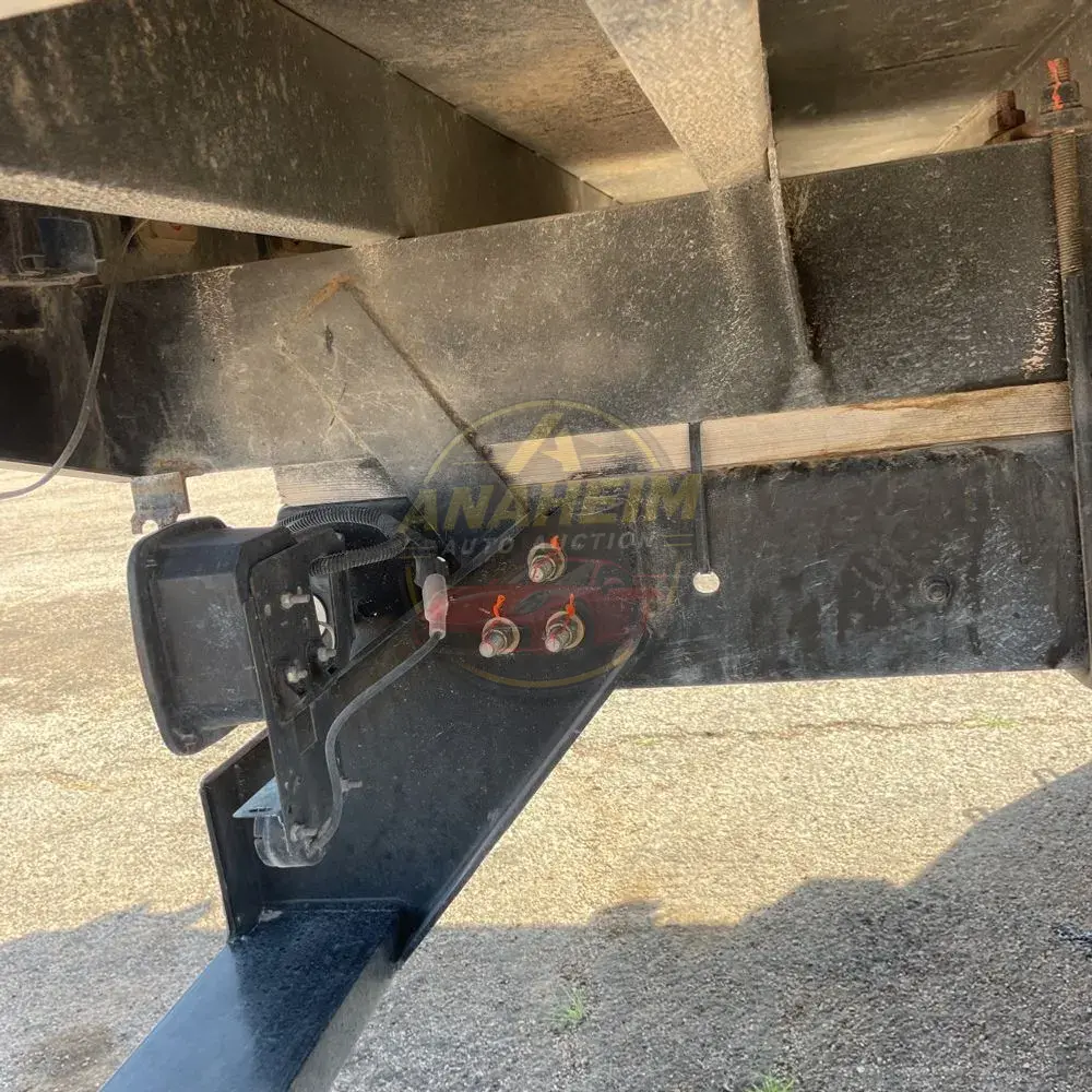 2023 Chevrolet Silverado 5500 W/T
