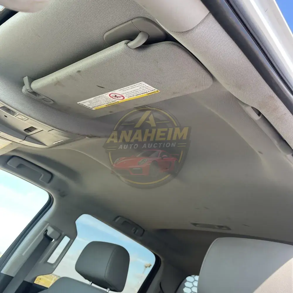 2023 Chevrolet Silverado 5500 W/T