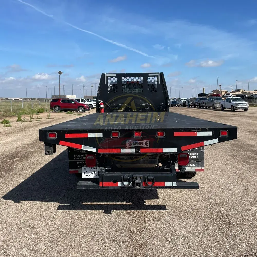 2023 Chevrolet Silverado 5500 W/T