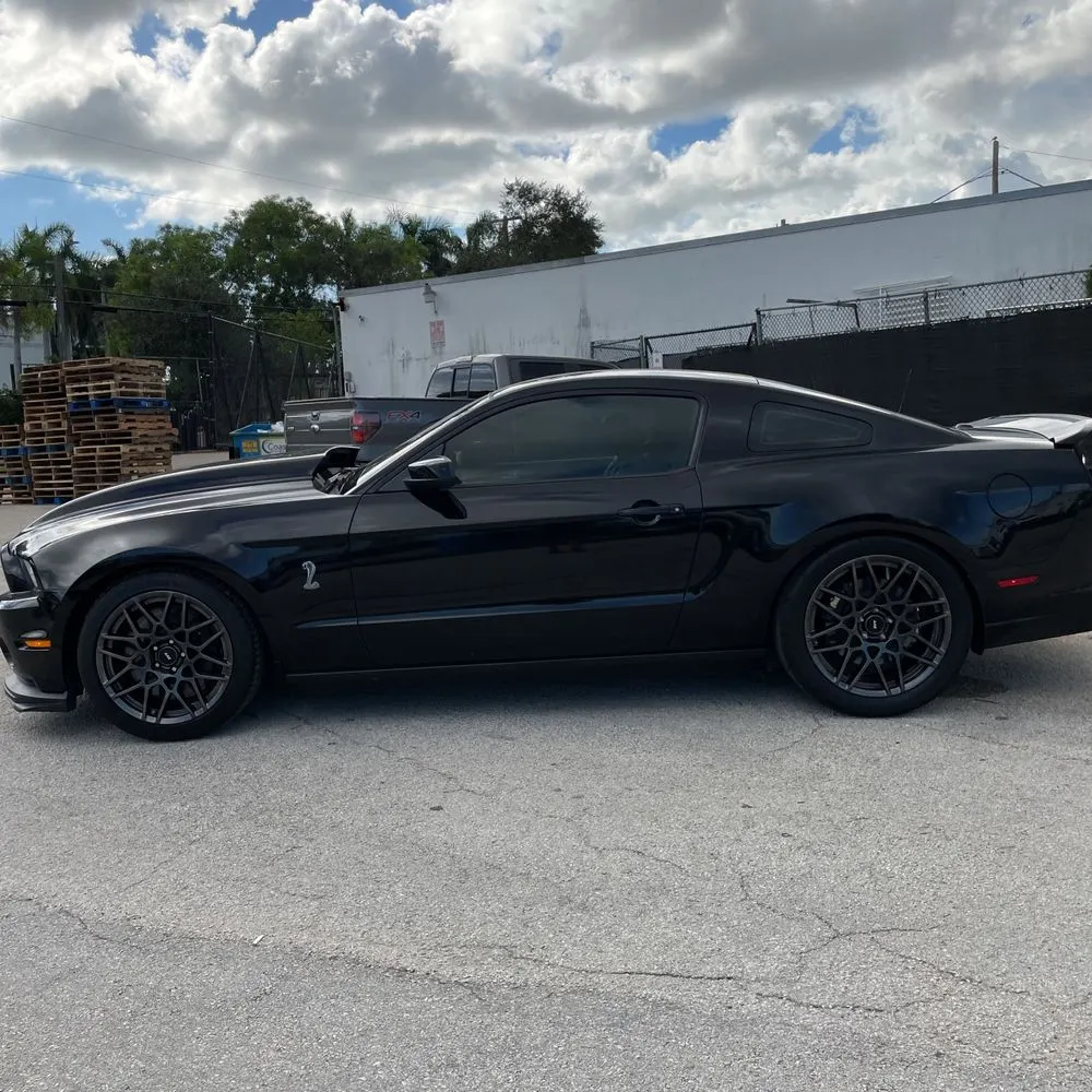 2013 Ford Shelby GT500 Base