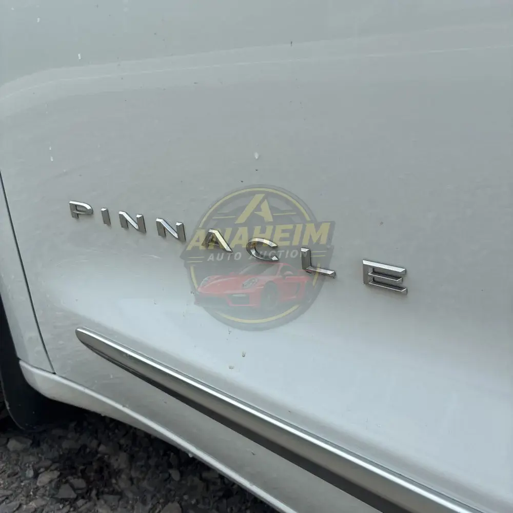 2026 Chrysler Pacifica Pinnacle AWD