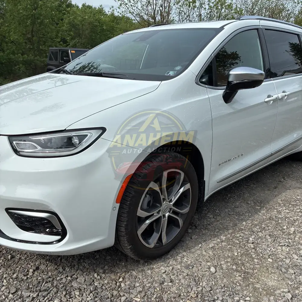 2026 Chrysler Pacifica Pinnacle AWD
