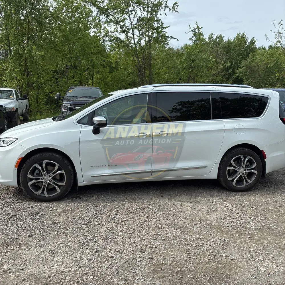 2026 Chrysler Pacifica Pinnacle AWD