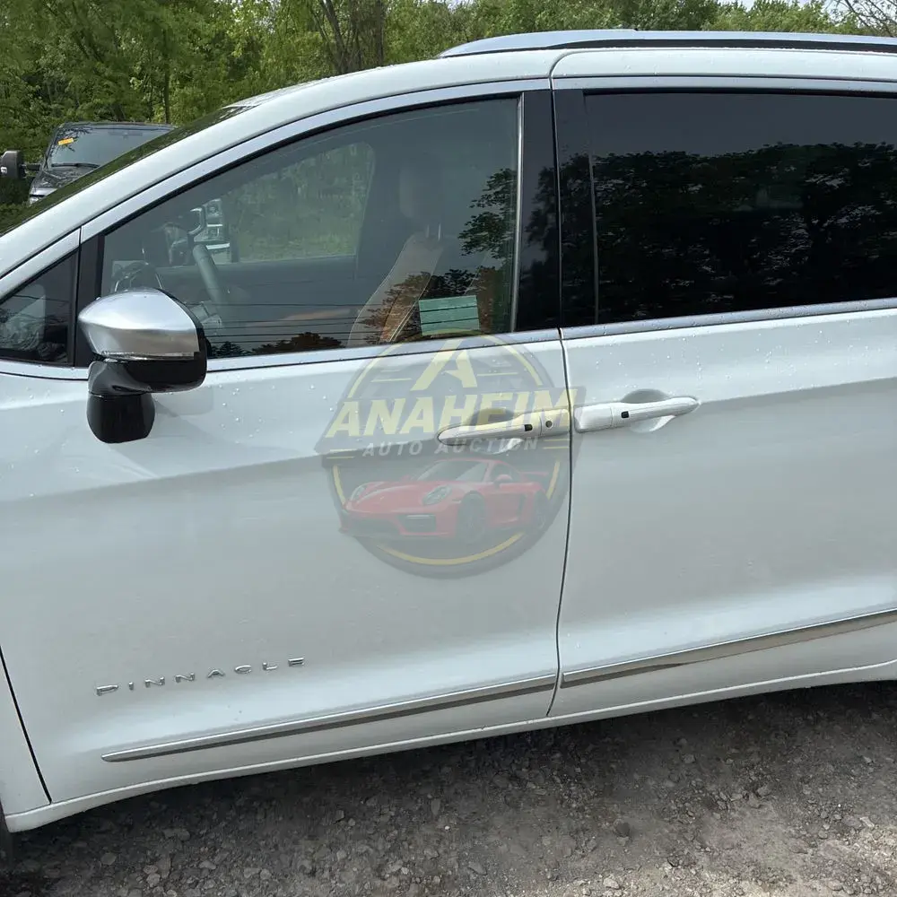 2026 Chrysler Pacifica Pinnacle AWD