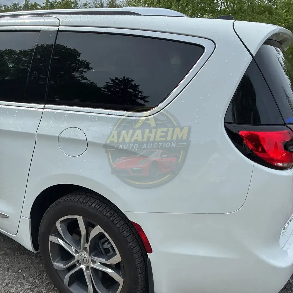 2026 Chrysler Pacifica Pinnacle AWD