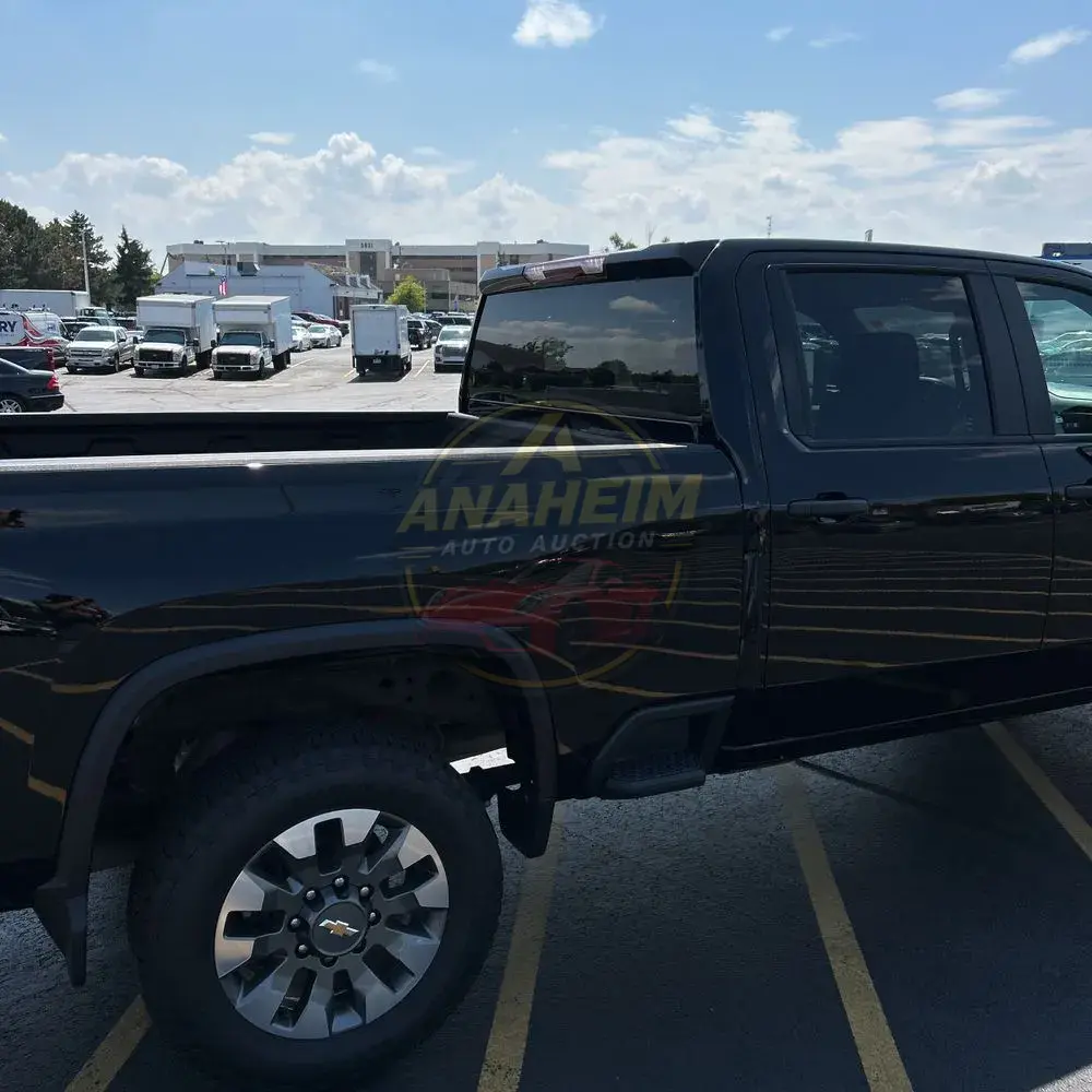 2024 Chevrolet Silverado 2500 Custom