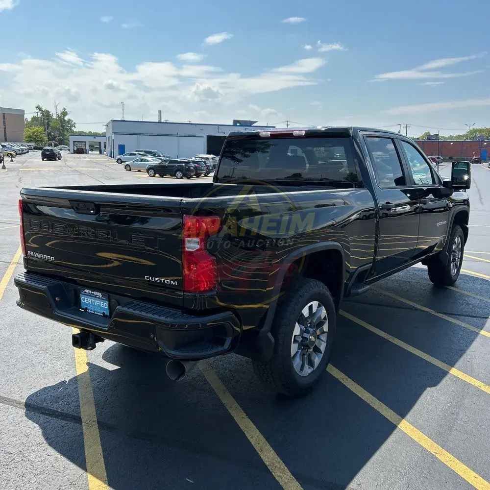2024 Chevrolet Silverado 2500 Custom