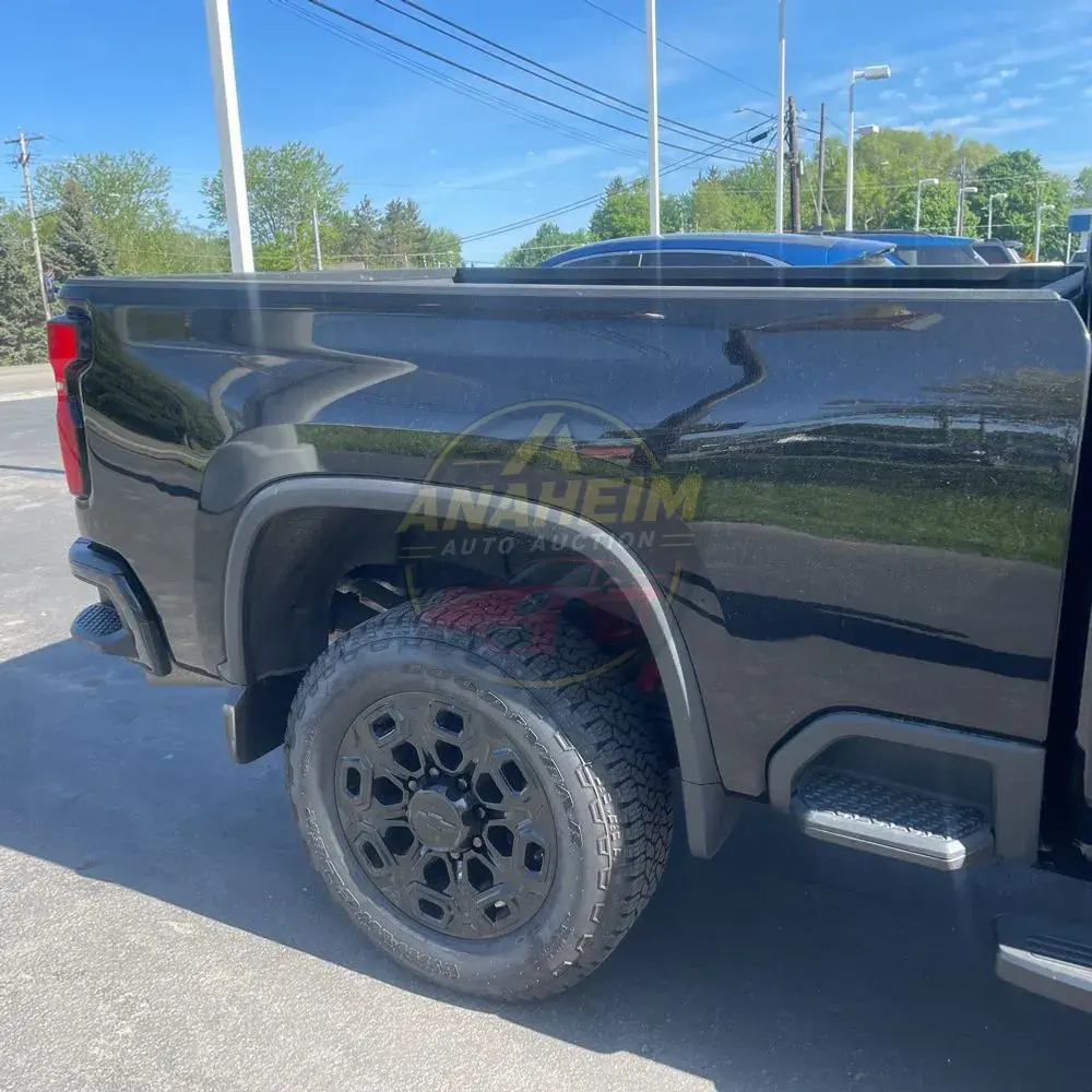 2024 Chevrolet Silverado 3500HD High Country