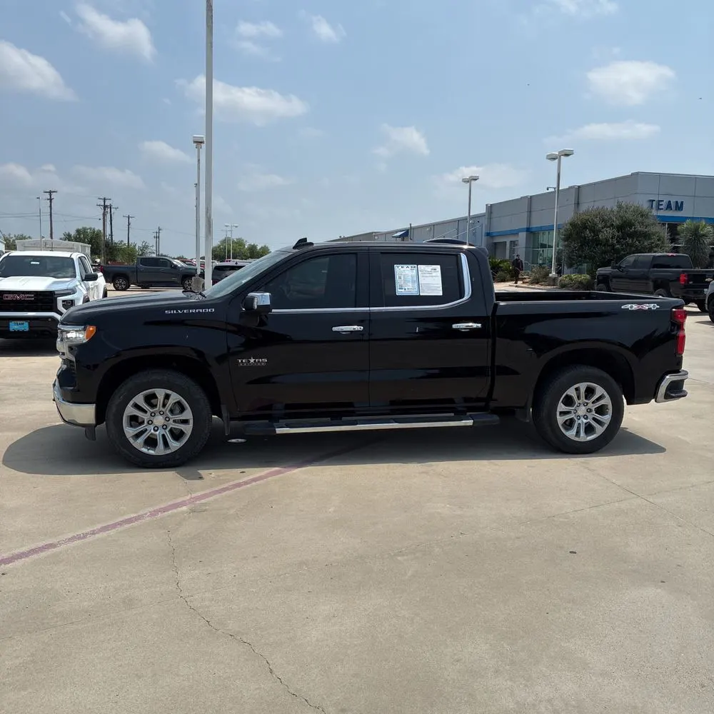 2024 Chevrolet Silverado 1500 LTZ