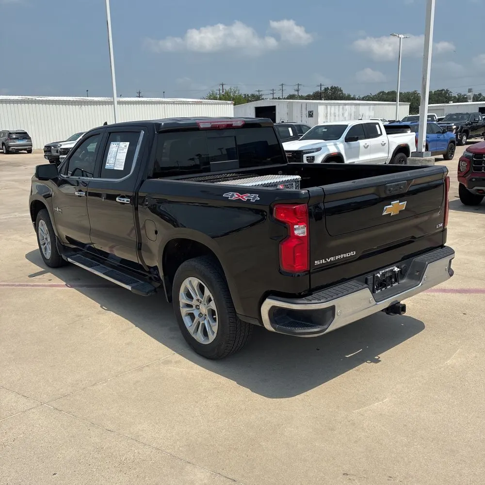 2024 Chevrolet Silverado 1500 LTZ