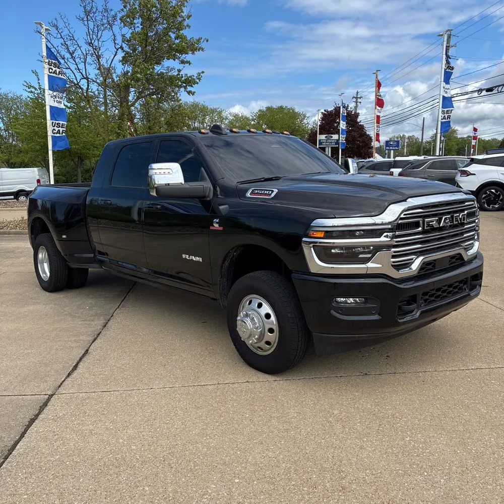 2026 Ram 3500 Laramie Mega Cab 4x4 6'4" Box