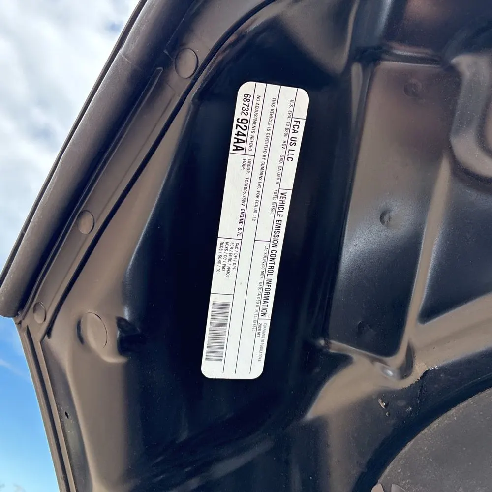 2026 Ram 3500 Laramie Mega Cab 4x4 6'4" Box