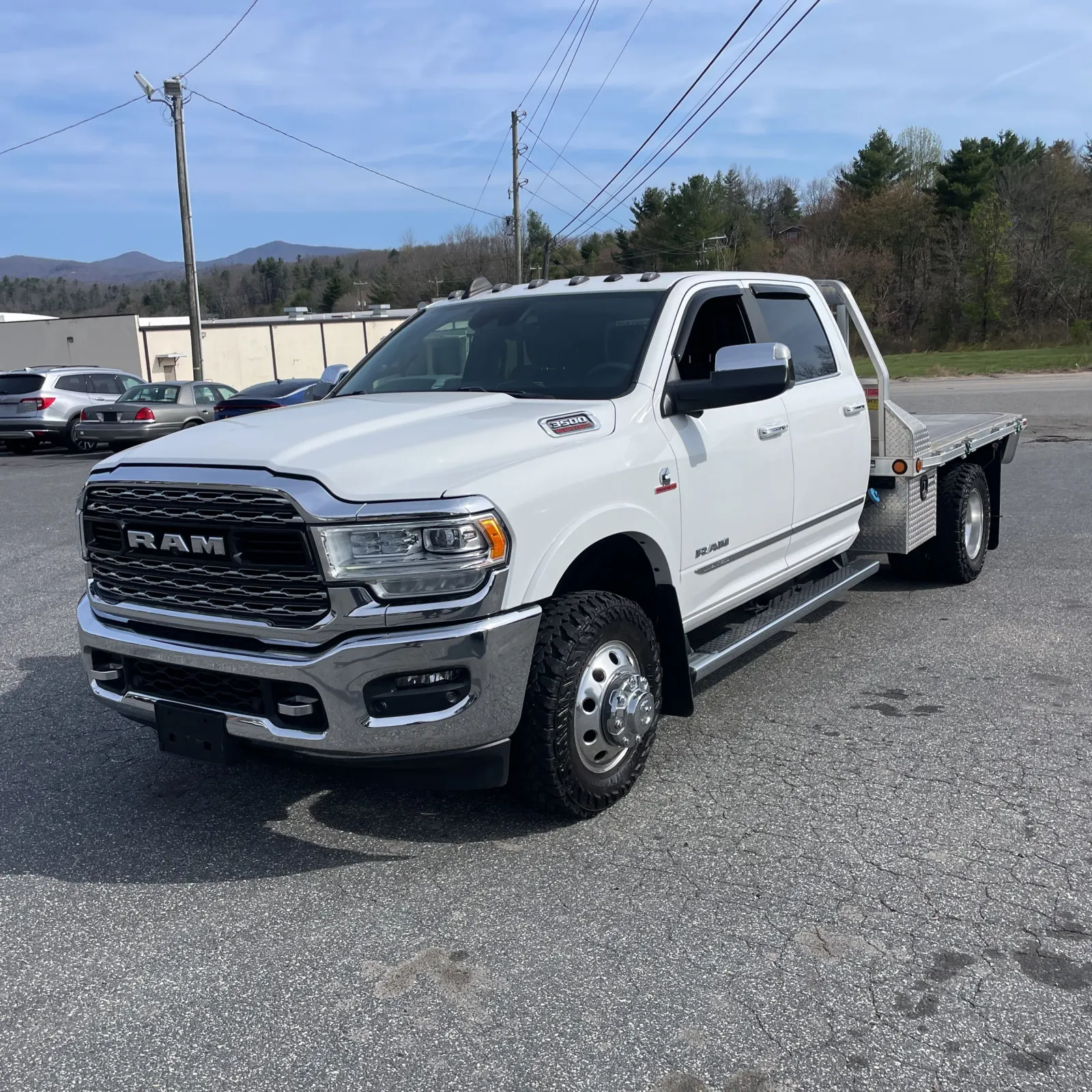 2019 Ram 3500 Chassis Tradesman/SLT/Laramie/Limited