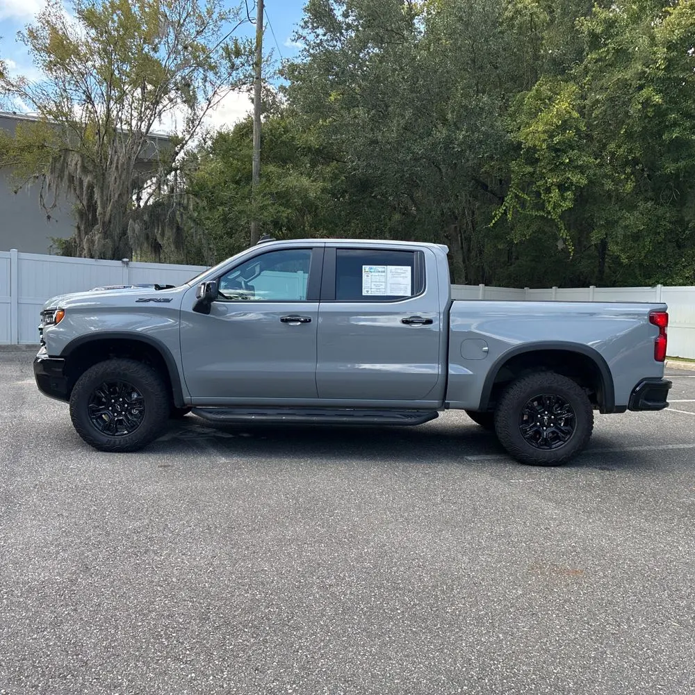 2024 Chevrolet Silverado 1500 ZR2