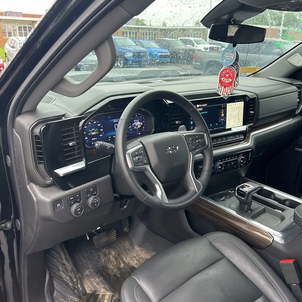 2025 Chevrolet Silverado 1500 LT Trail Boss
