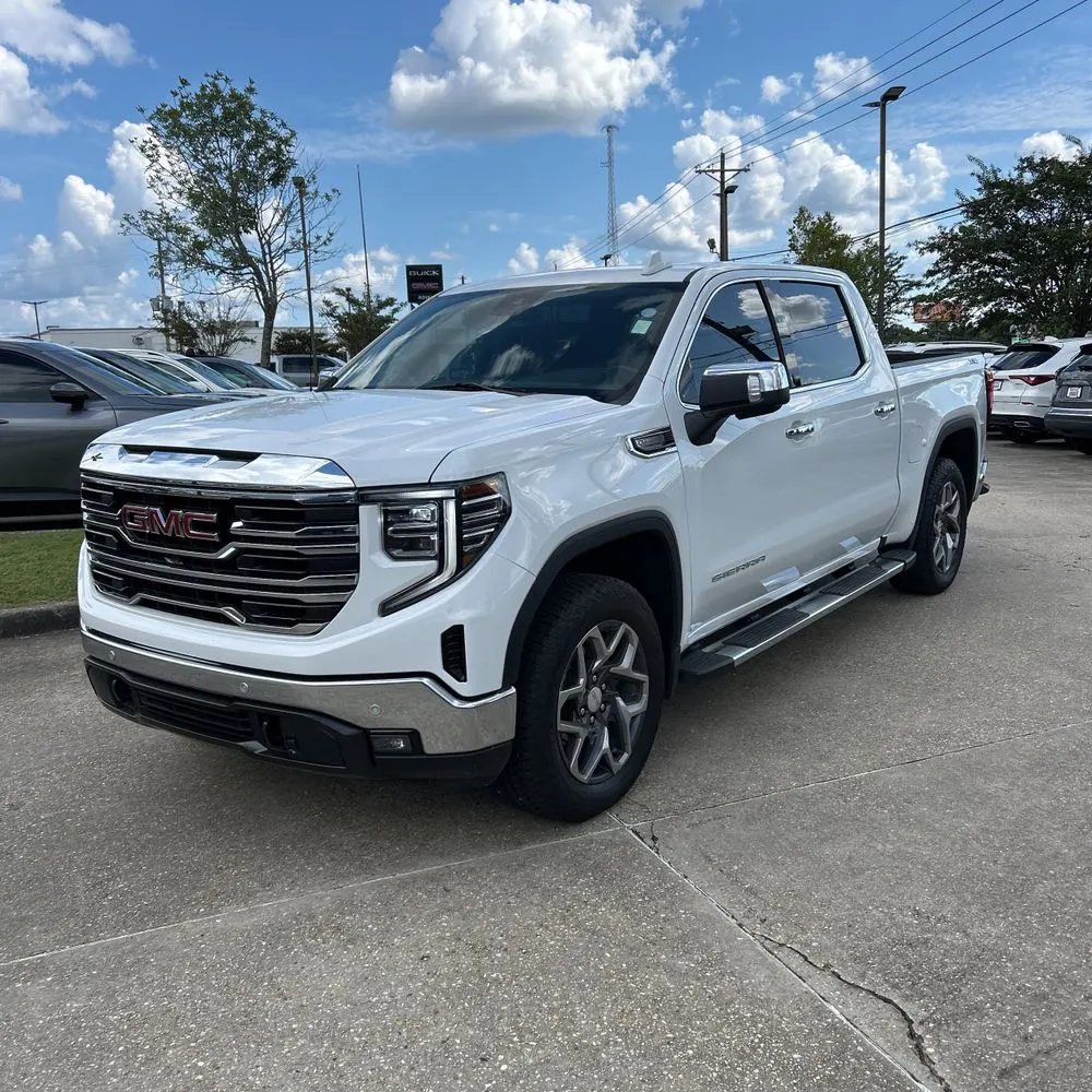 2025 GMC Sierra 1500 SLT