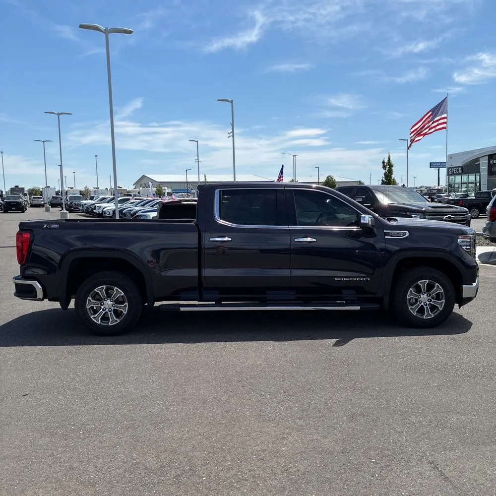 2022 GMC Sierra 1500 SLT
