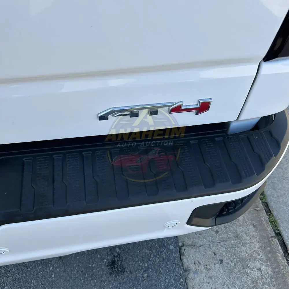 2023 GMC Sierra 1500 AT4