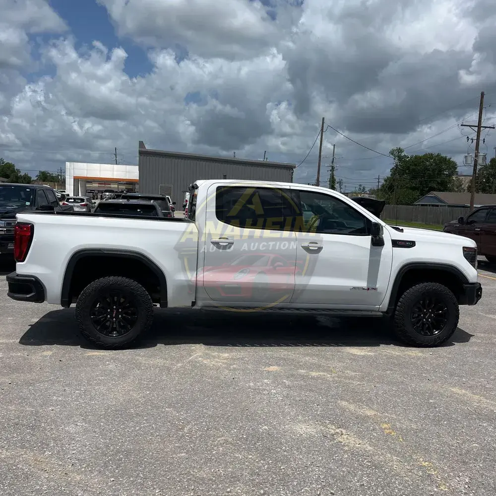 2023 GMC Sierra 1500 AT4X