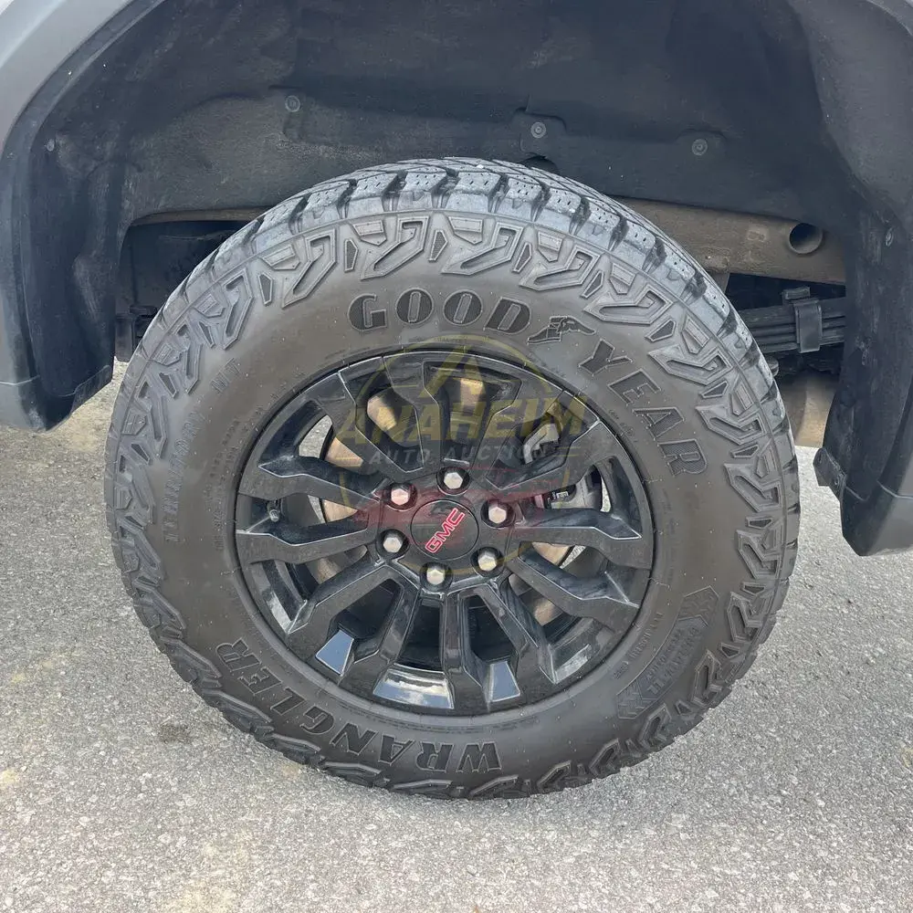 2023 GMC Sierra 1500 AT4X