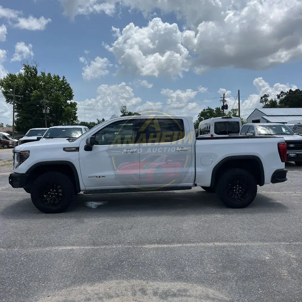 2023 GMC Sierra 1500 AT4X
