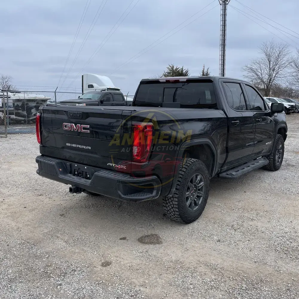 2024 GMC Sierra 1500 AT4X