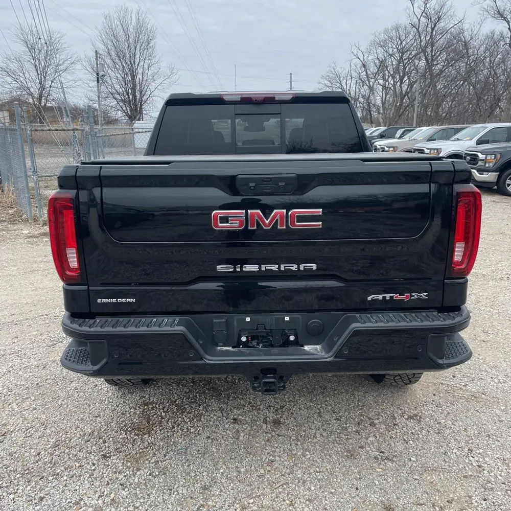 2023 GMC Sierra 1500 AT4X