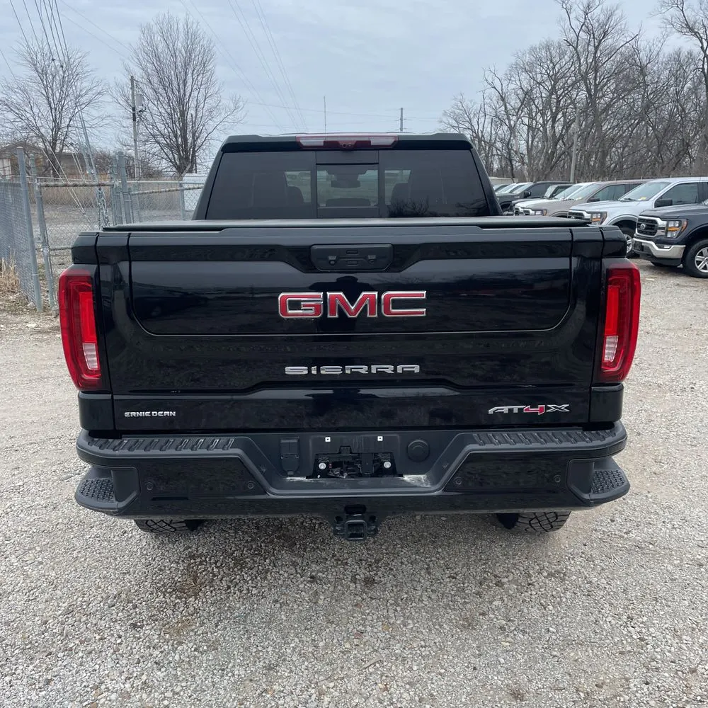 2023 GMC Sierra 1500 AT4X