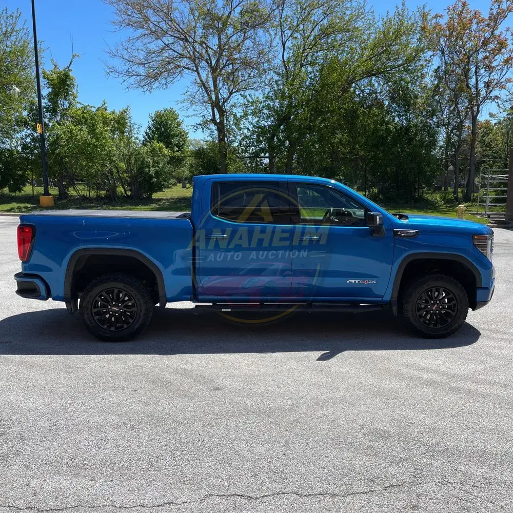 2023 GMC Sierra 1500 AT4X